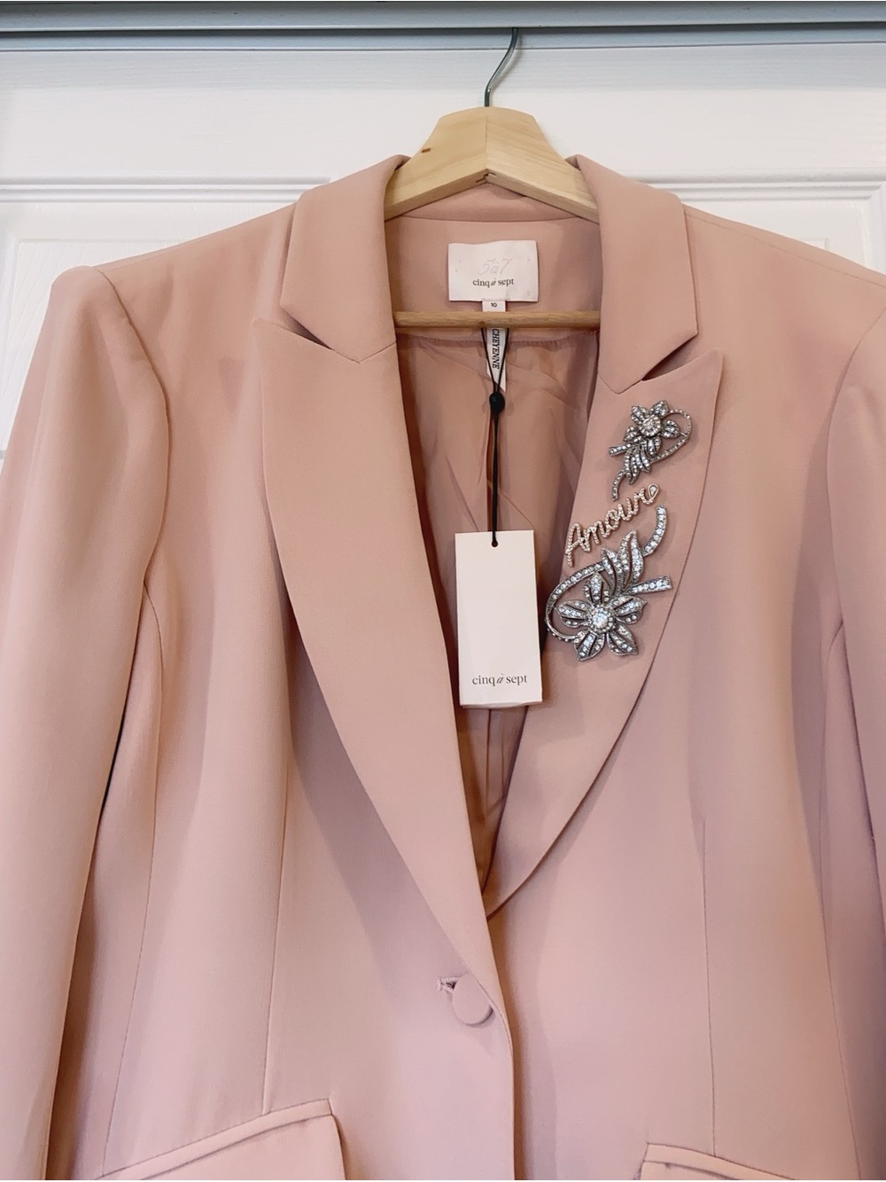 NWT $698 Cinq a Sept Cheyenne Embellished Stacked Jewelry Lined Blazer Blusher - Picture 7 of 10